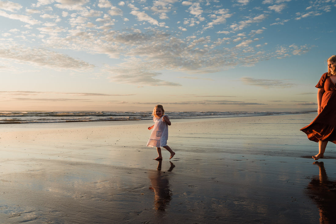 Family Session - Auckland - Muriwai Beach